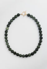 Load image into Gallery viewer, Jade Beaded Necklace Gold
